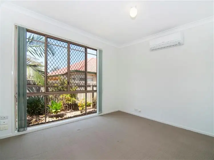 Fourth view of Homely house listing, 4 Silvergum Pl, Calamvale QLD