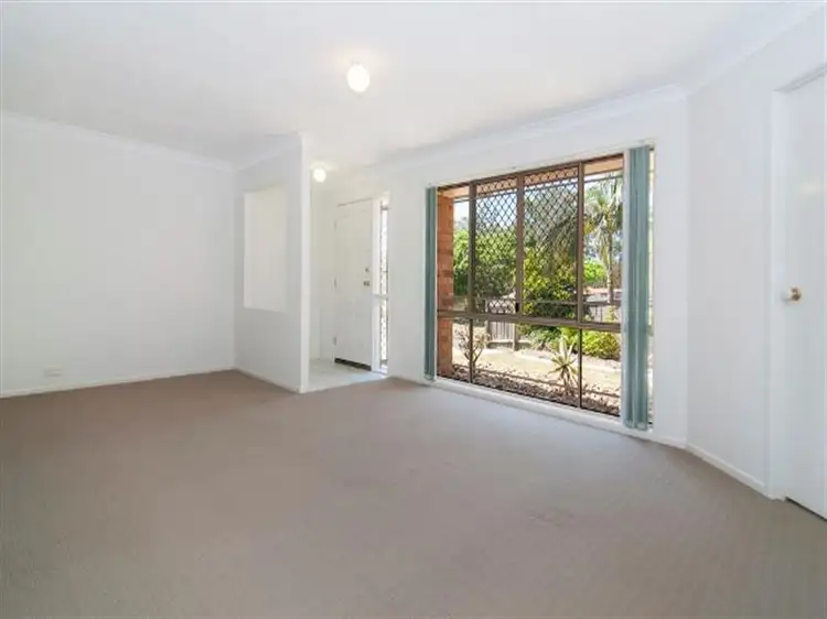 Fifth view of Homely house listing, 4 Silvergum Pl, Calamvale QLD