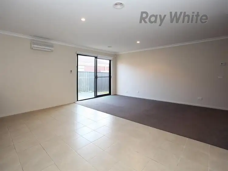 Fifth view of Homely house listing, 3 Banning Ct, Point Cook VIC