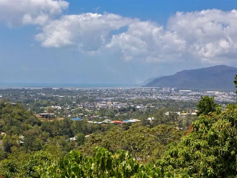 Main view of Homely house listing, 6 Crest Cl, Bayview Heights QLD