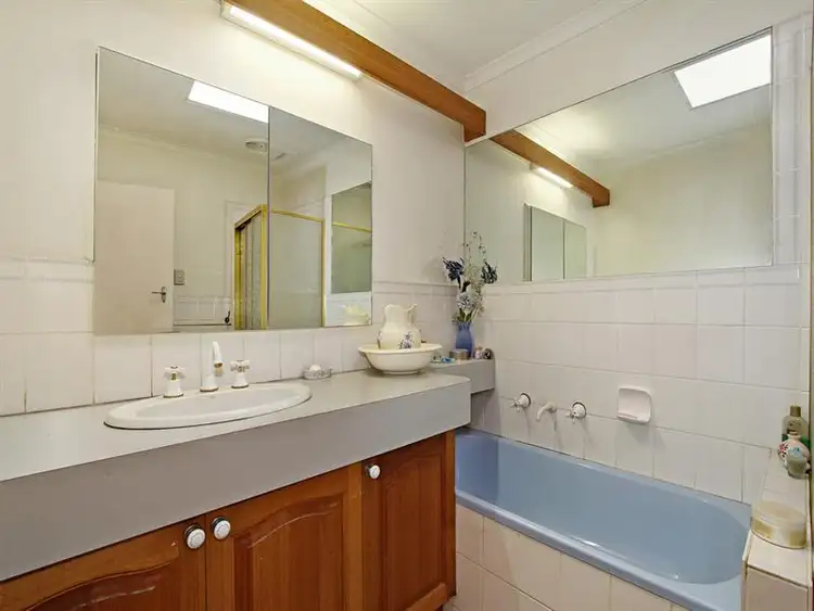 Fifth view of Homely house listing, 17 GLEN DHU Rd, Kilsyth VIC