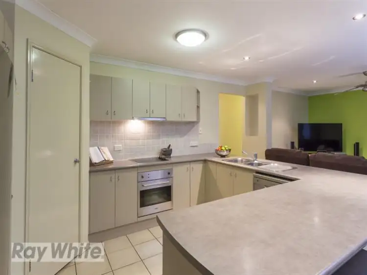 Second view of Homely house listing, 5 Rise Ct, Thornlands QLD