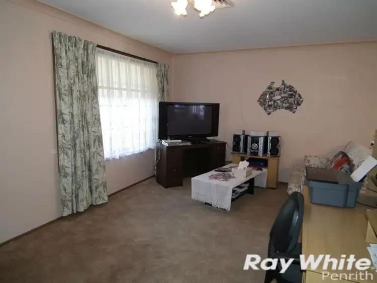 Third view of Homely villa listing, 3/7 Judith Cl, Werrington NSW