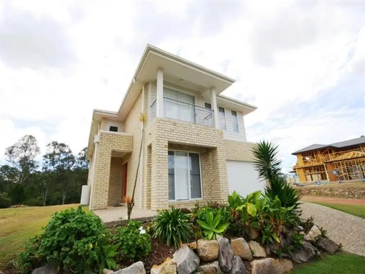 23 Mizen Pl, Holland Park West QLD