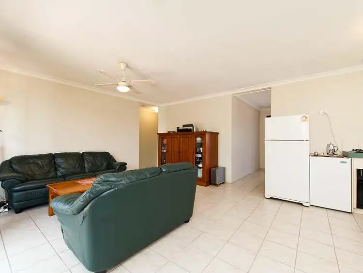 Fifth view of Homely house listing, 8 Barracuda Rse, Warnbro WA