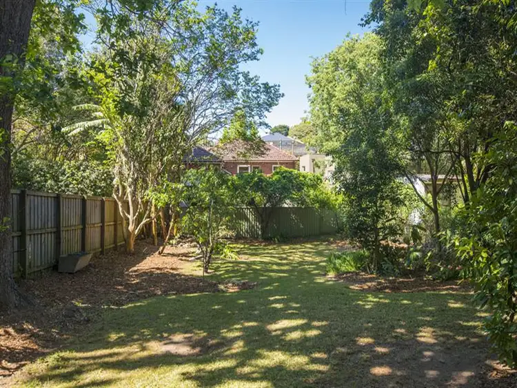 Second view of Homely house listing, 8 Sugarloaf Cres, Castlecrag NSW