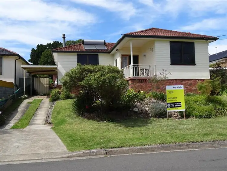 17 Peake Pde, Peakhurst NSW