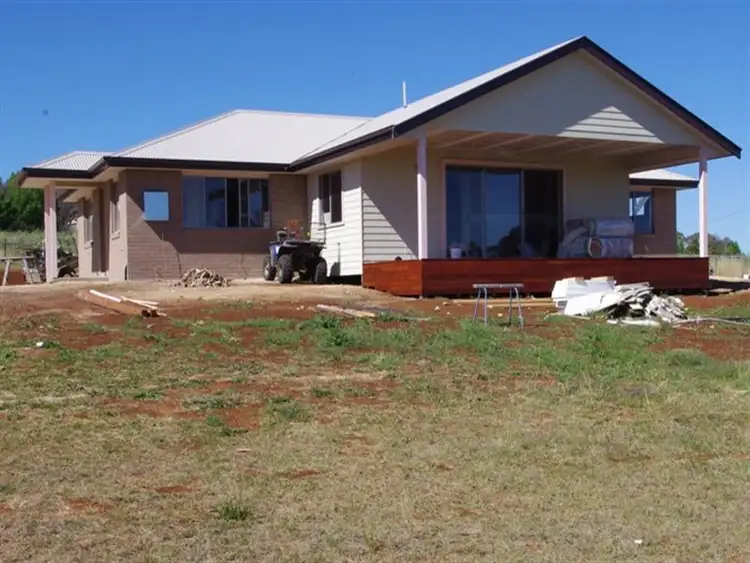 4 Bonnie View Dr, Inverell NSW