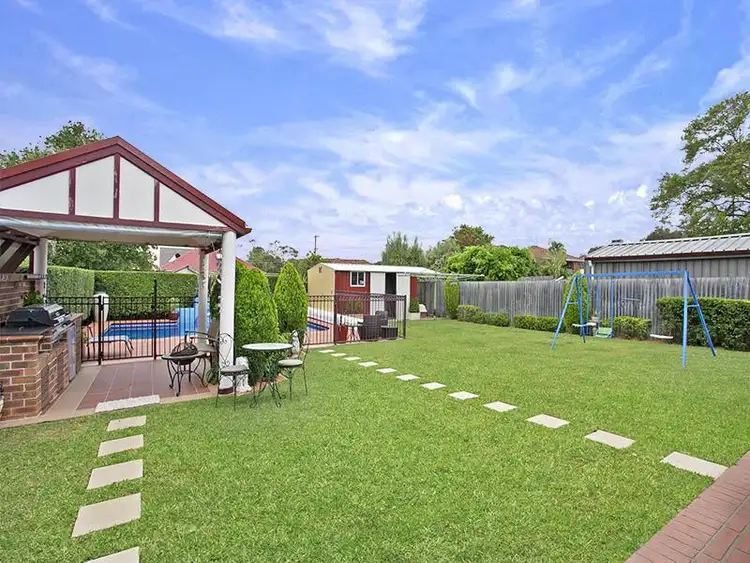 8 Albert Ave, Sylvania NSW