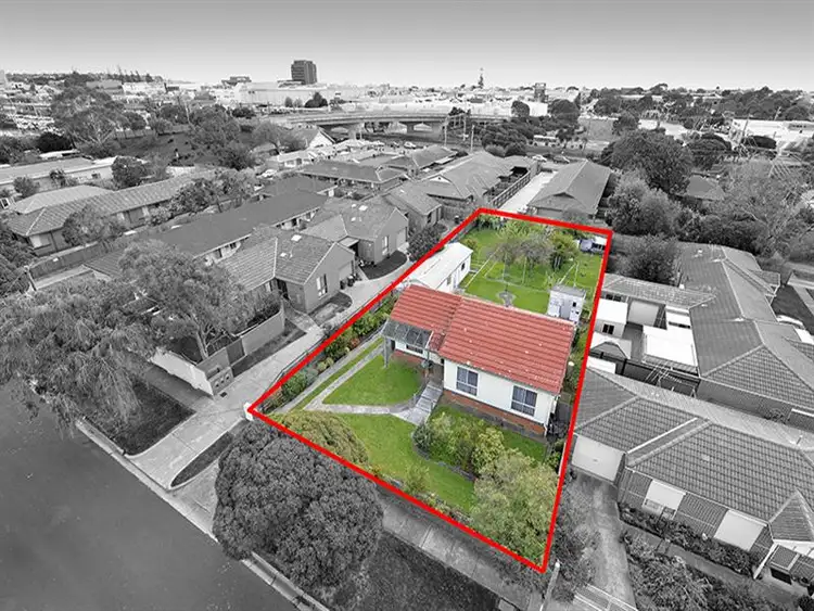 Main view of Homely house listing, 23 Lewis St, Frankston VIC