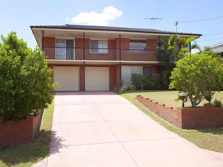 42 Tandanya St, Mansfield QLD