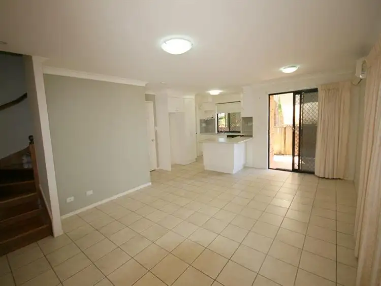 Fifth view of Homely townhouse listing, 6/9 Hill Cres, Carina Heights QLD