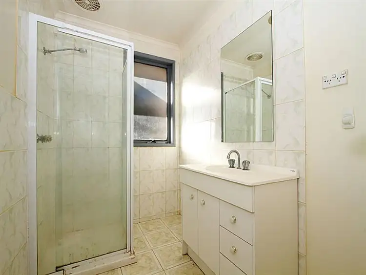 Sixth view of Homely house listing, 4 Wakeful Pl, Mill Park VIC