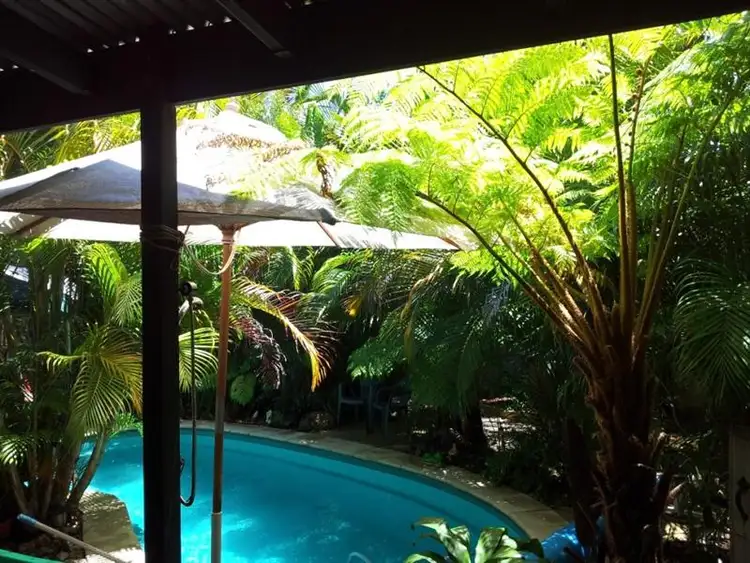 17 Sandpiper St, Slade Point QLD