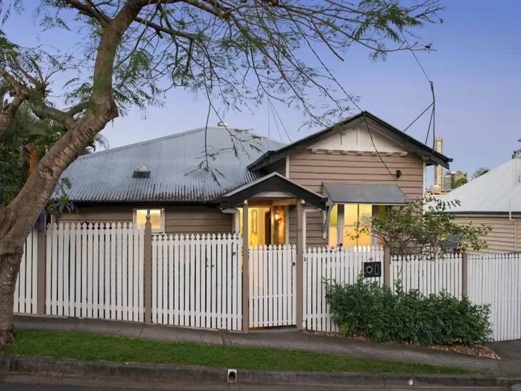 10 Moore St, Milton QLD