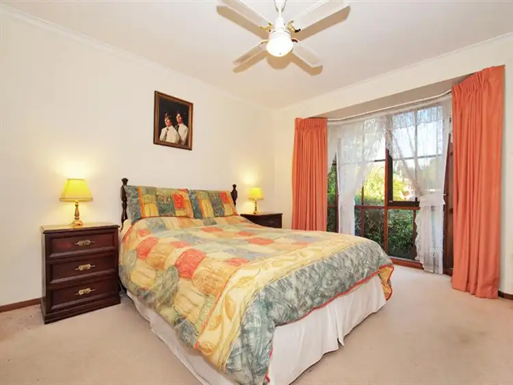 Sixth view of Homely house listing, 21 SAVANNA Dr, Mooroolbark VIC