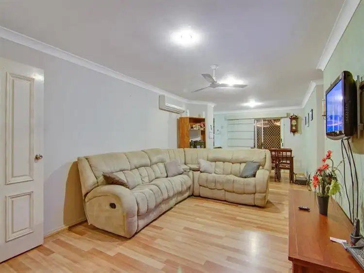Second view of Homely house listing, 2/10 Rosslea Ct, Banora Point NSW