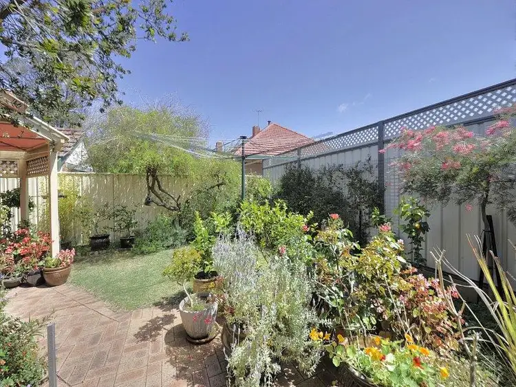 Second view of Homely unit listing, 2 /49 DAVEY St, Mandurah WA