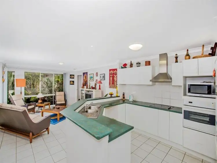 Third view of Homely house listing, 6 Kerry Ct, Banora Point NSW