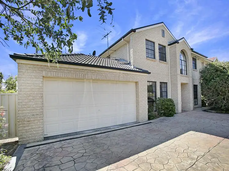 2 Silvereye Ct, Woronora Heights NSW