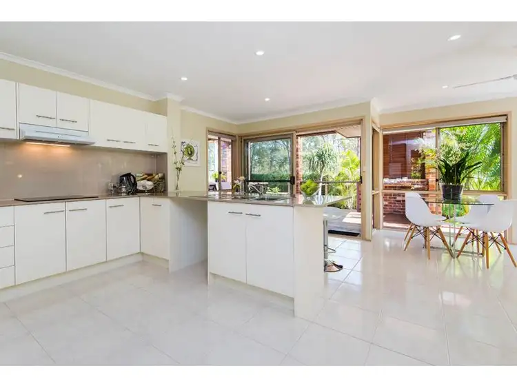 Sixth view of Homely house listing, 32 Windsor Pl, Carindale QLD