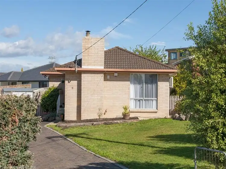 9 East Crescent, Midway Point TAS 7171