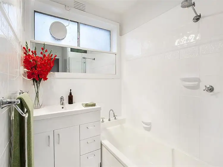 Fifth view of Homely apartment listing, 10/119 Atkinson St, Oakleigh VIC