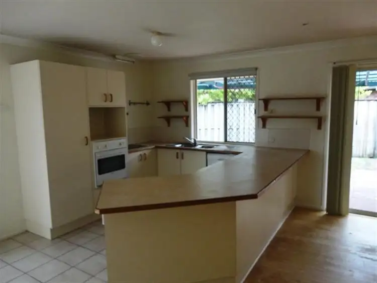 12 Pristine Ct