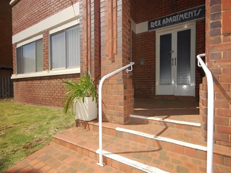 1/10-12 Olympic St, Griffith NSW