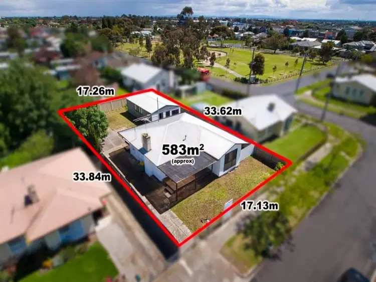 17 Kenneth St, Braybrook VIC