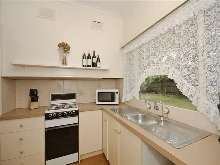 Fifth view of Homely house listing, 3 WEST Ct, Kilsyth VIC