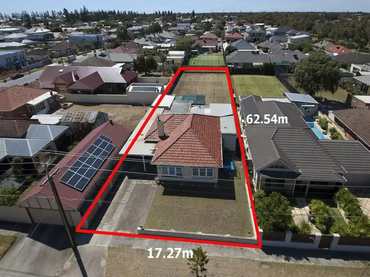 32 Reedie St, Henley Beach SA