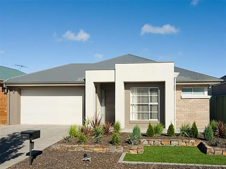 18 Barton Cct, Mount Barker SA