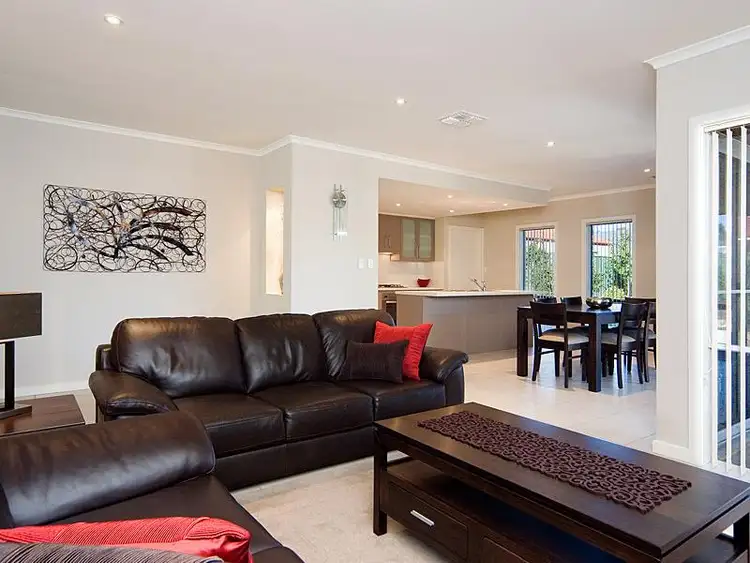 Sixth view of Homely house listing, 18 Barton Cct, Mount Barker SA