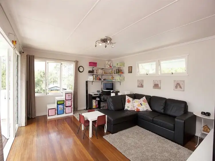 Second view of Homely house listing, 27 Dowrie St, Upper Mount Gravatt QLD