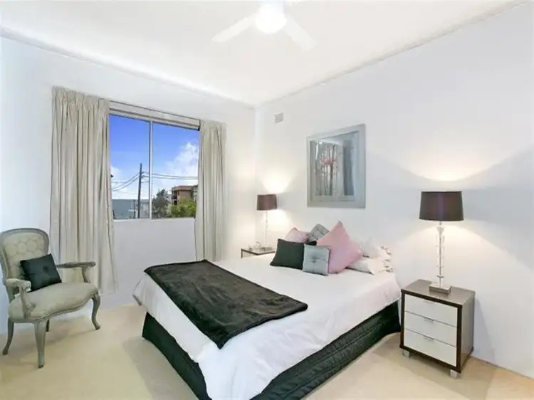 Third view of Homely apartment listing, 2/9 Hereward St, Maroubra NSW