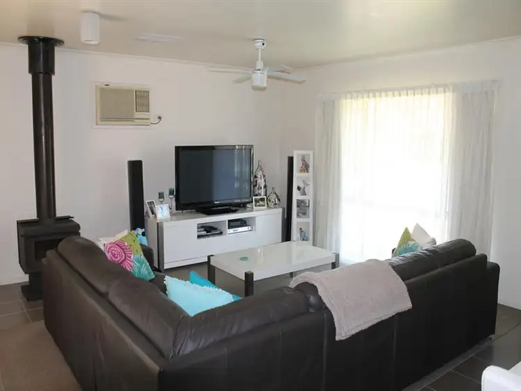 Fifth view of Homely house listing, 15 Murphy Way, Echuca VIC