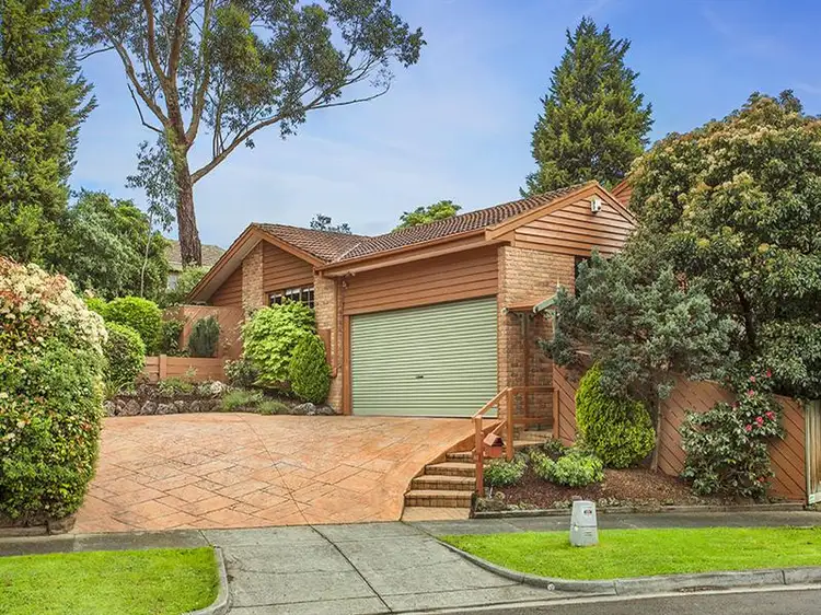 52 Valepark Dr, Donvale VIC