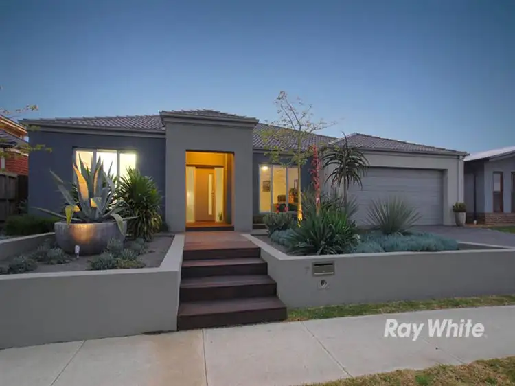 7 Gregson Gr, Lyndhurst VIC