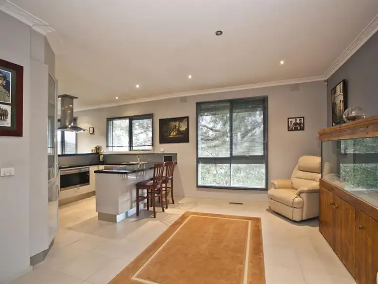 Fifth view of Homely house listing, 2 Maldon Ct, Wheelers Hill VIC