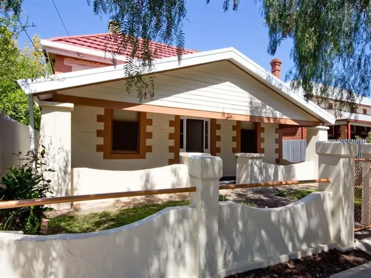 19 Hughes St, Mile End SA