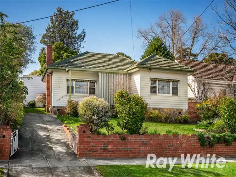 7 Cumming St, Burwood VIC