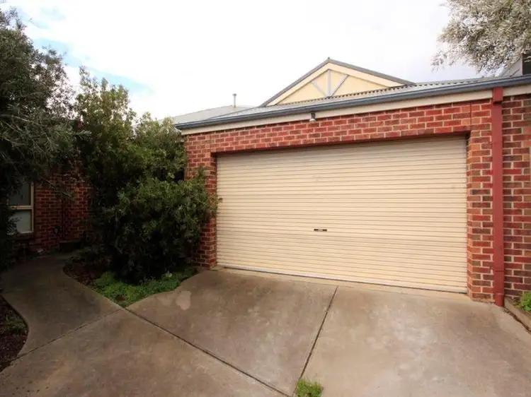 2/101 Rossack Dr