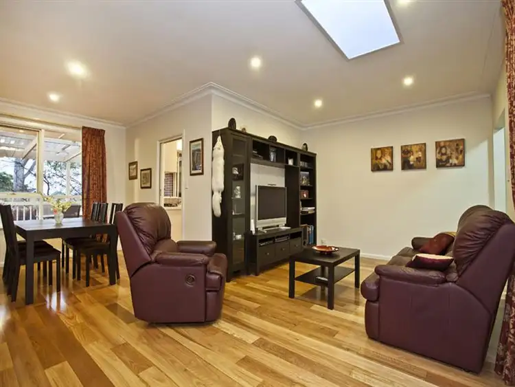 Sixth view of Homely house listing, 2 Bramton Ct, Mulgrave VIC