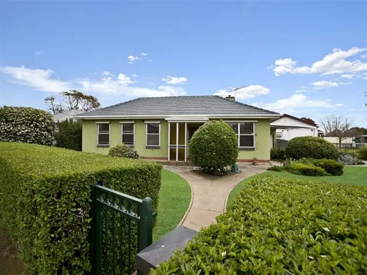 42 Ryan Ave, Woodville West SA
