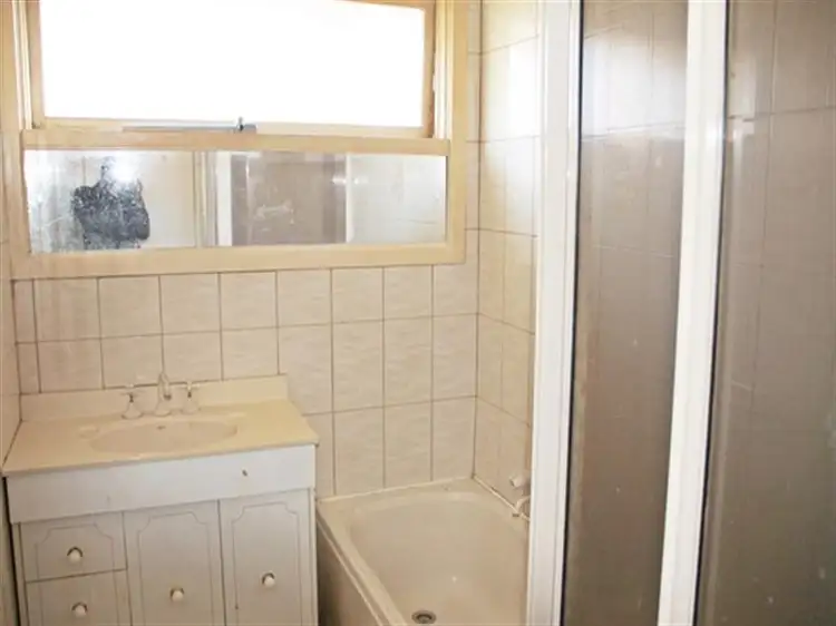 Fifth view of Homely house listing, 28 Delmare St, Lalor VIC