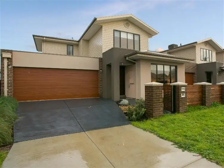 Main view of Homely unit listing, 28 Hope St, Rosebud VIC