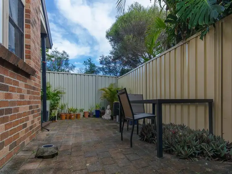 Seventh view of Homely townhouse listing, 2/5 Newbold Cl, Thirroul NSW