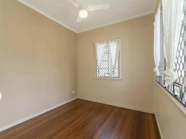 Fifth view of Homely unit listing, 3/9 Walton St, Southport QLD