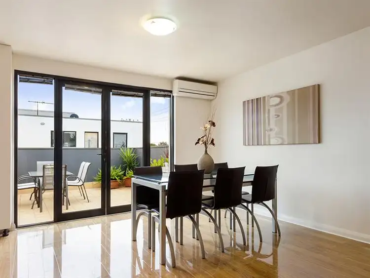 Fifth view of Homely unit listing, 8/1 Kaye Ct, Coburg VIC